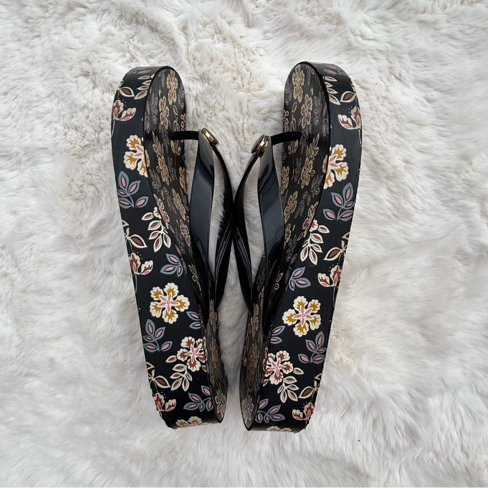 Tory Burch Black Floral Women's Platform Flip Flops - Picture 8 of 9